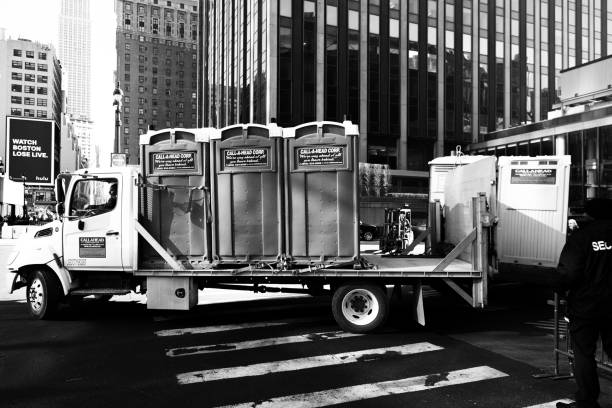 Best Sanitation services for porta potties  in Fort Mckinley, OH