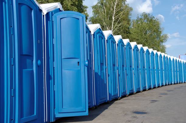 Portable Toilet Options We Offer in Fort Mckinley, OH